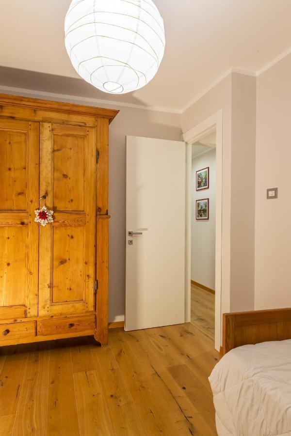 Apartament La Rose Du Prevot Fénis Zewnętrze zdjęcie