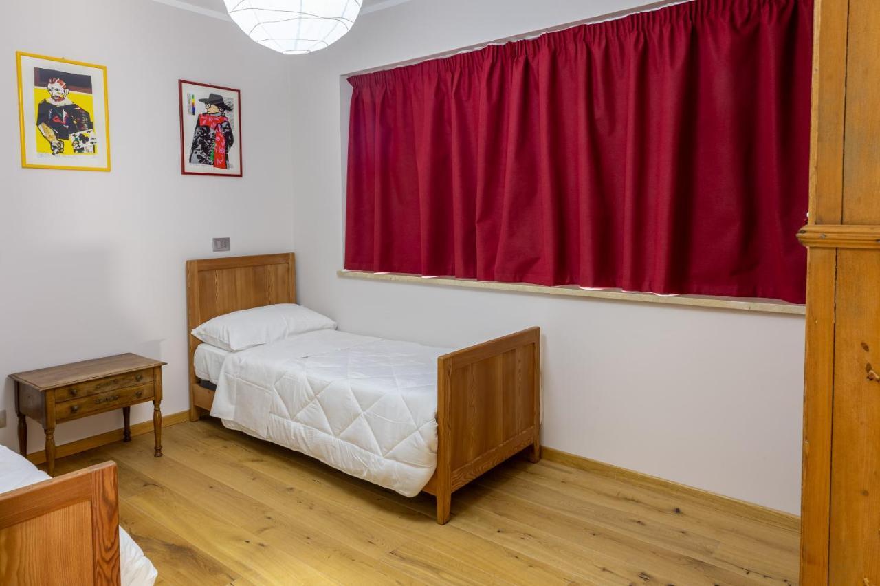 Apartament La Rose Du Prevot Fénis Zewnętrze zdjęcie
